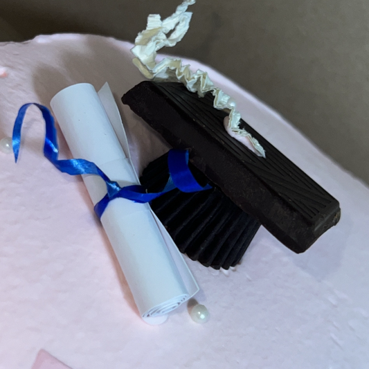 GRADulations Cake